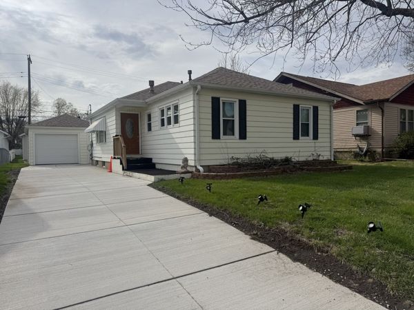 1605 Prospect Avenue , Lasalle, IL 61301