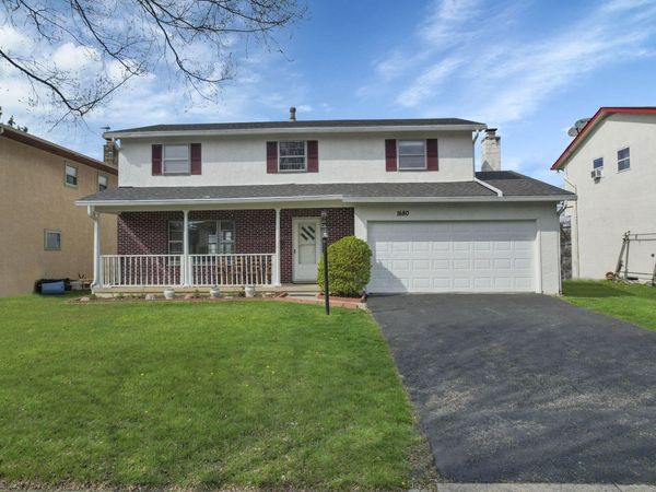 1680 Pin Oak Drive, Columbus, OH 43229