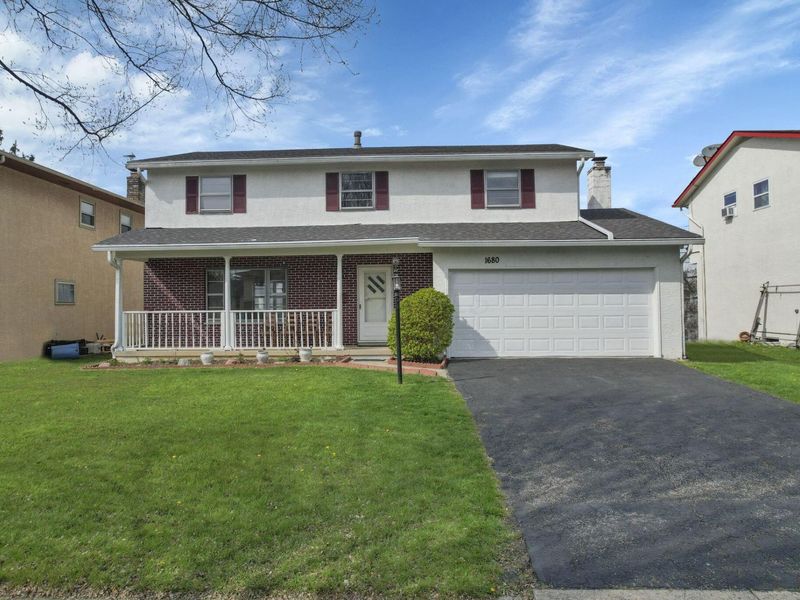 1680 Pin Oak Drive, Columbus, OH 43229 Photo 1