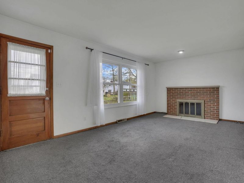 1680 Pin Oak Drive, Columbus, OH 43229 Photo 21