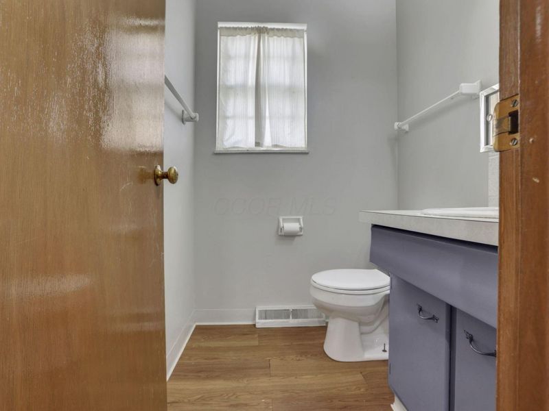 1680 Pin Oak Drive, Columbus, OH 43229 Photo 25