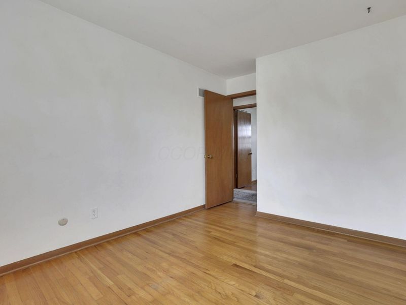 1680 Pin Oak Drive, Columbus, OH 43229 Photo 38