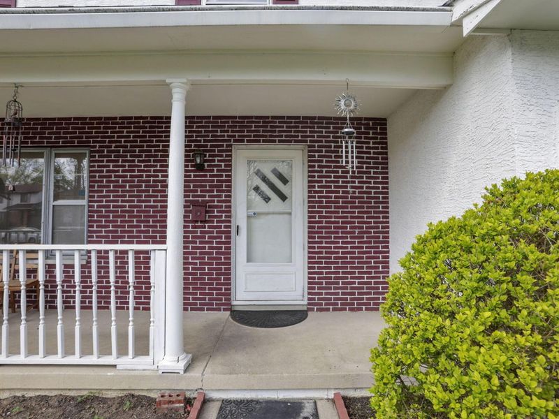 1680 Pin Oak Drive, Columbus, OH 43229 Photo 7