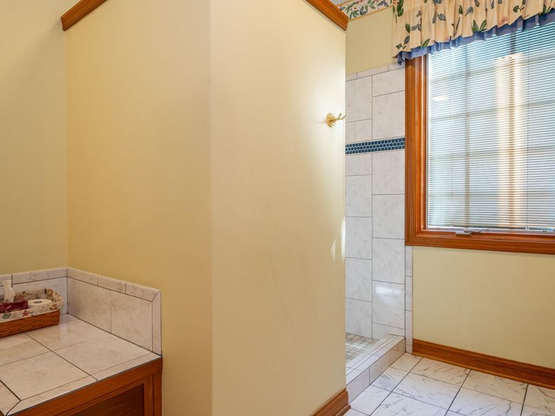 3955 Oakview Drive, Beavercreek, OH 45430 Photo 37