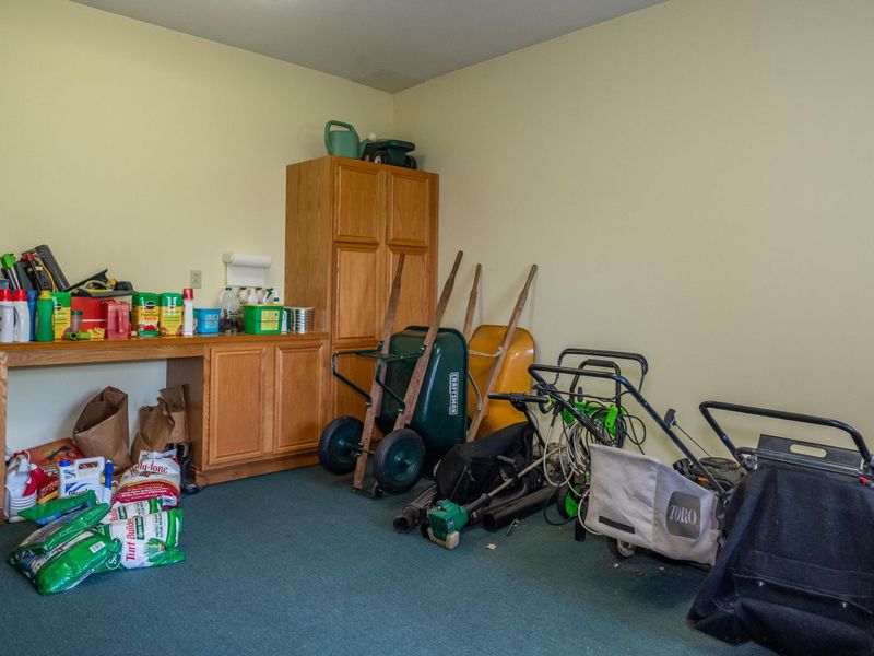 3955 Oakview Drive, Beavercreek, OH 45430 Photo 58