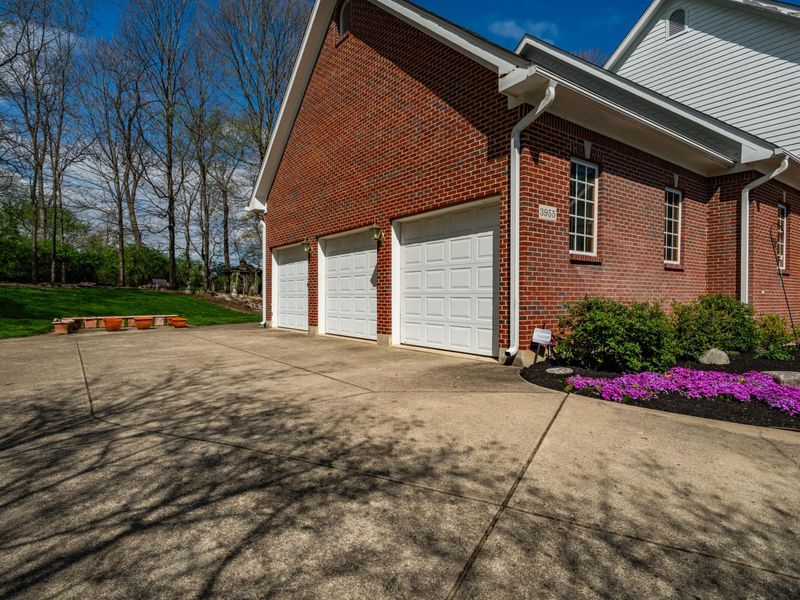 3955 Oakview Drive, Beavercreek, OH 45430 Photo 66
