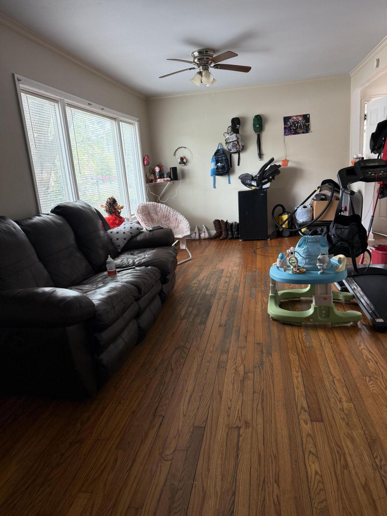 1255 Remount Road Photo 4