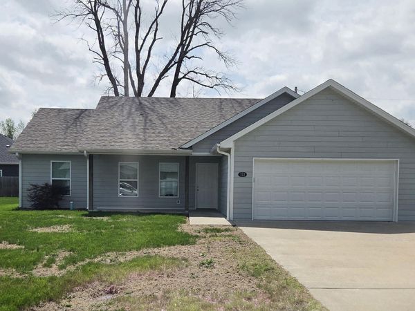 212 Alco Street, Centralia, MO 65240