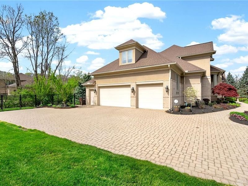 998 Olde Sterling Way, Washington Township, OH 45459 Photo 4