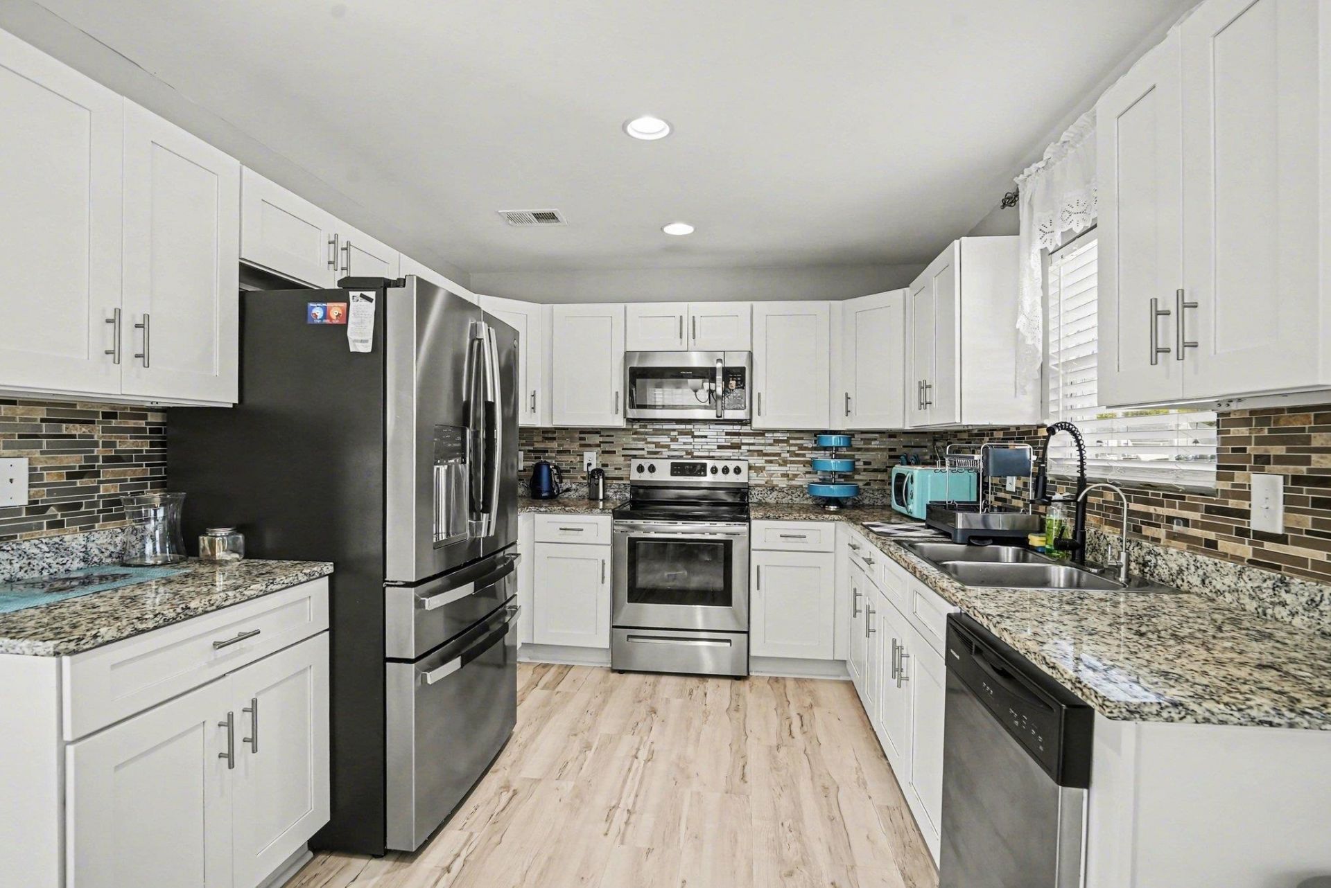 1838 Ackerrose Dr. Photo 14