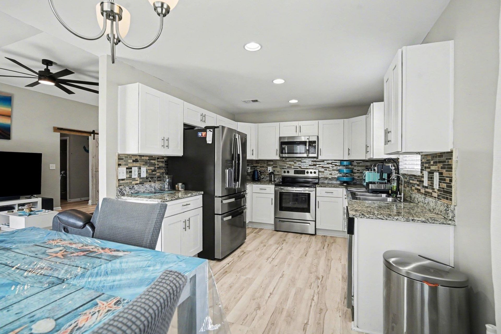 1838 Ackerrose Dr. Photo 16