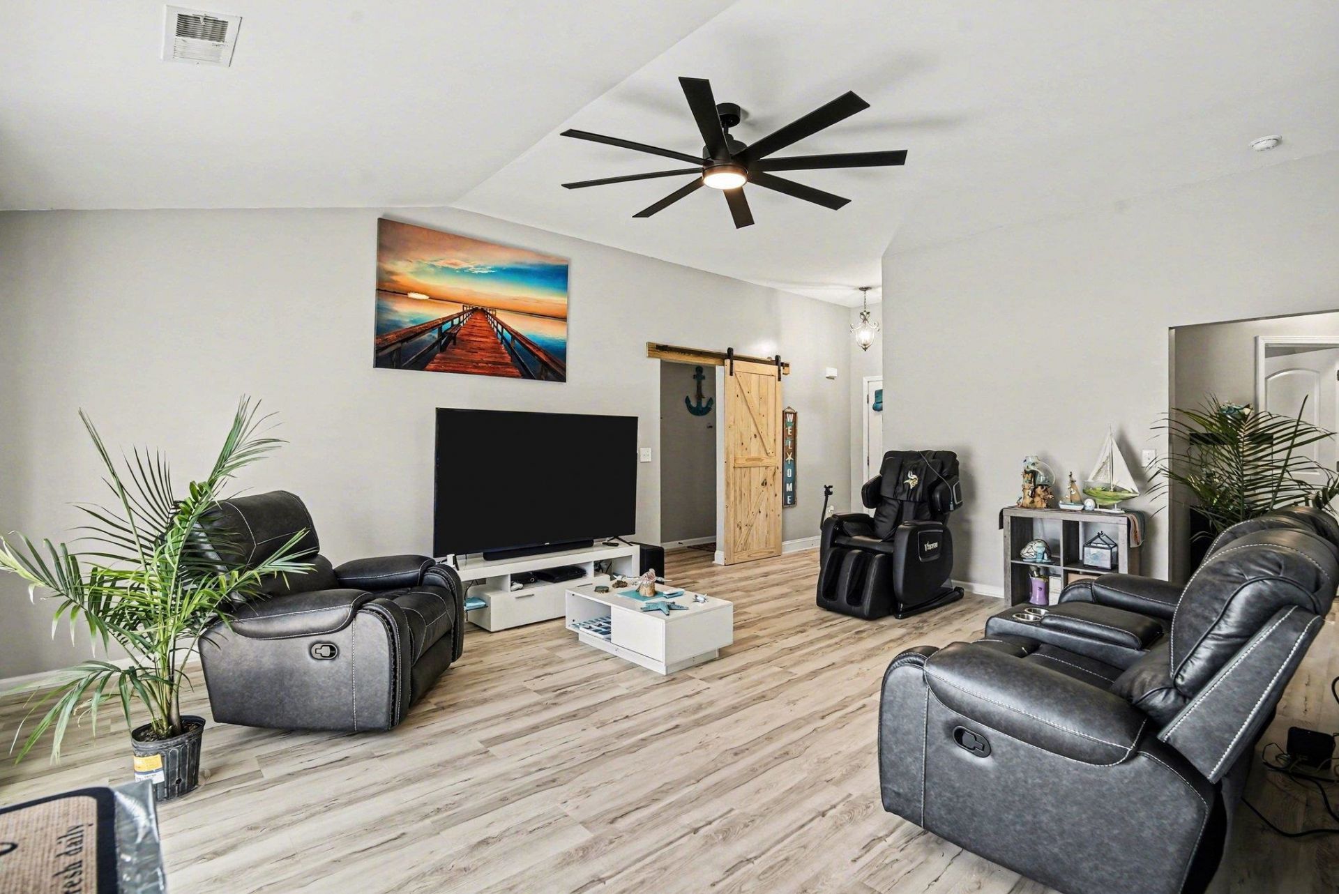 1838 Ackerrose Dr. Photo 8