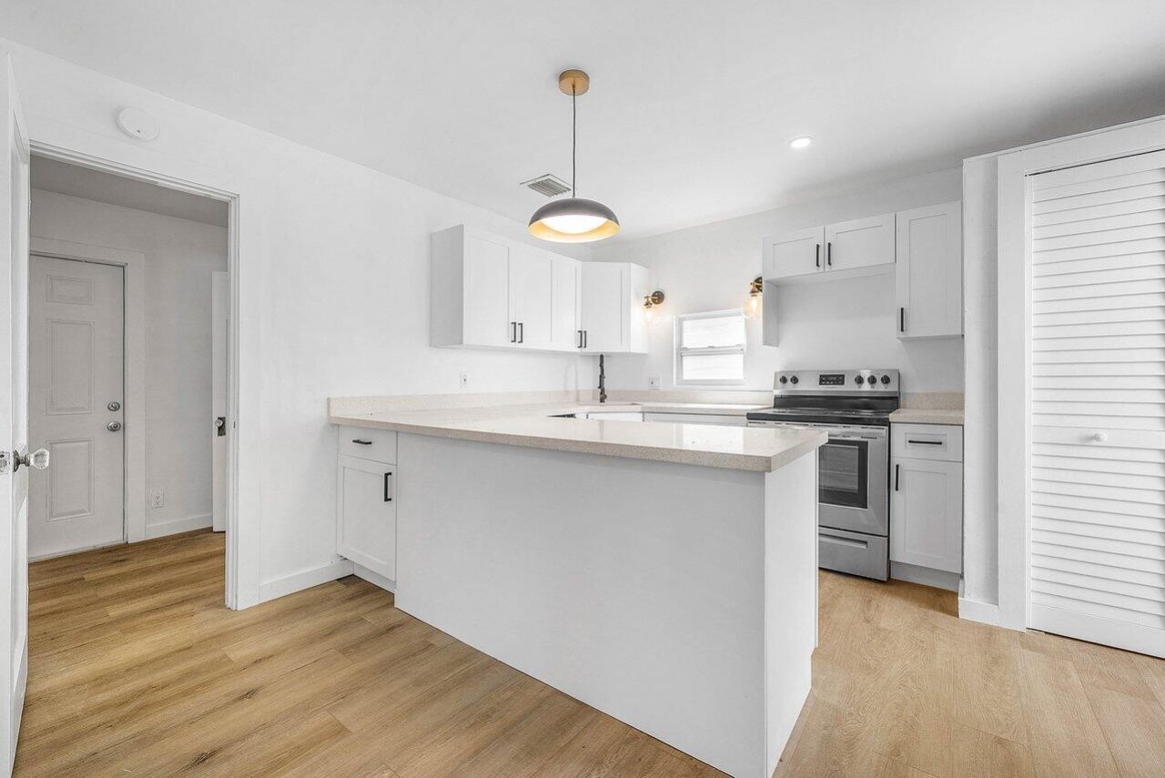 432 29th Street, West Palm Beach, FL 33407 Photo