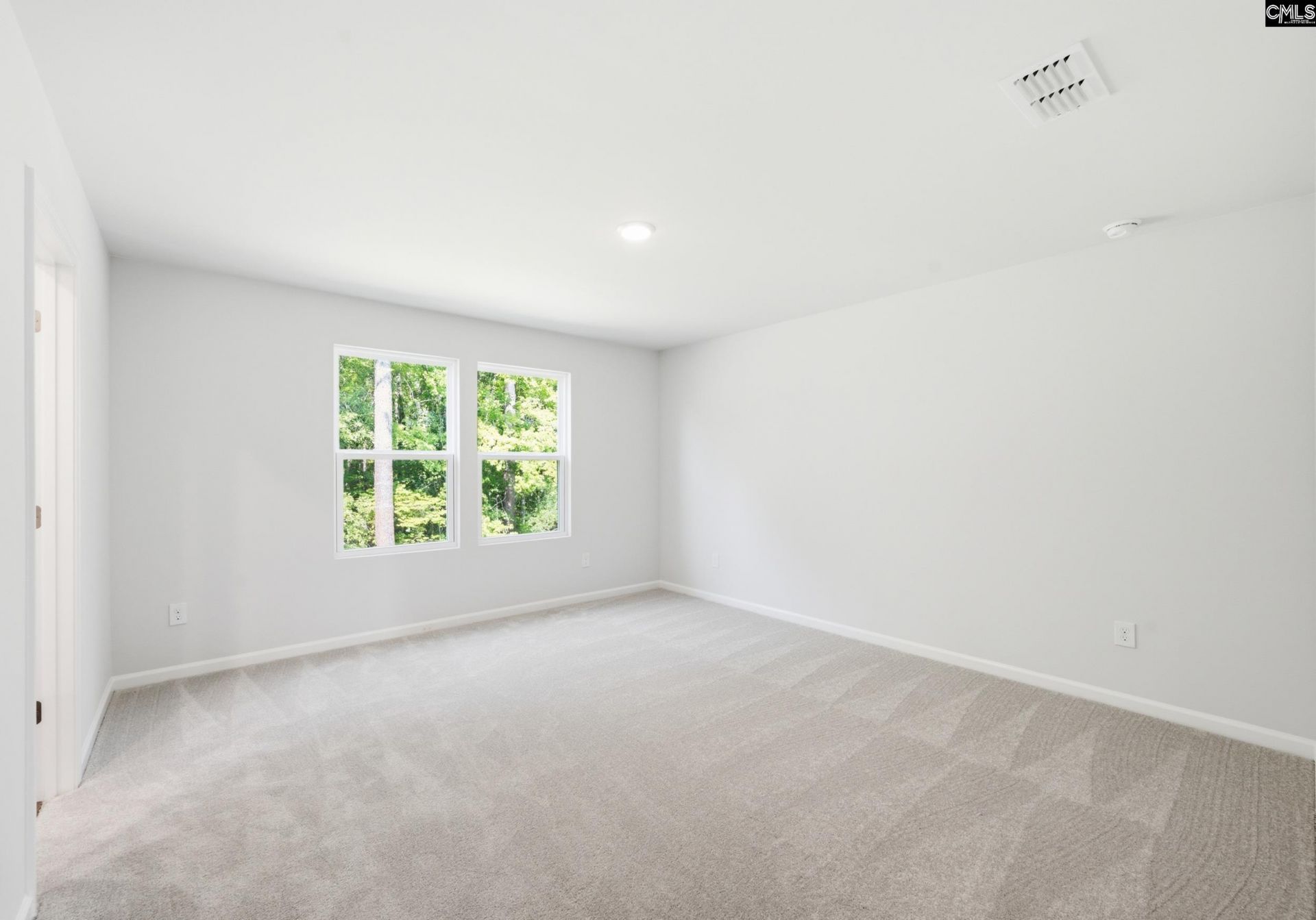 443 Edith Court Photo 10