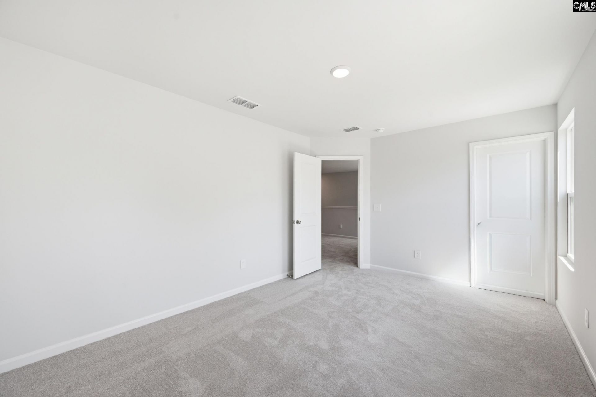 443 Edith Court Photo 21