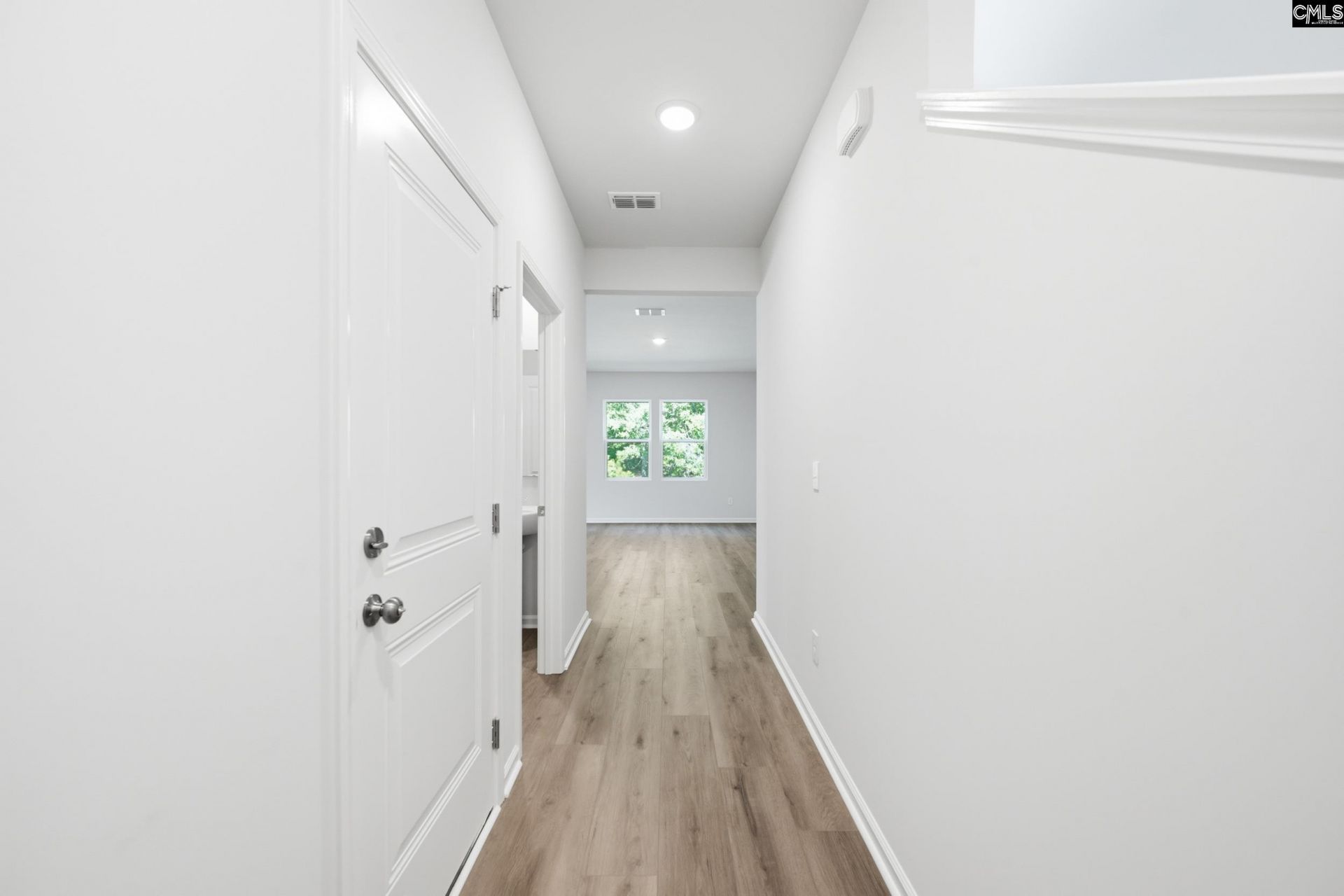 443 Edith Court Photo 23