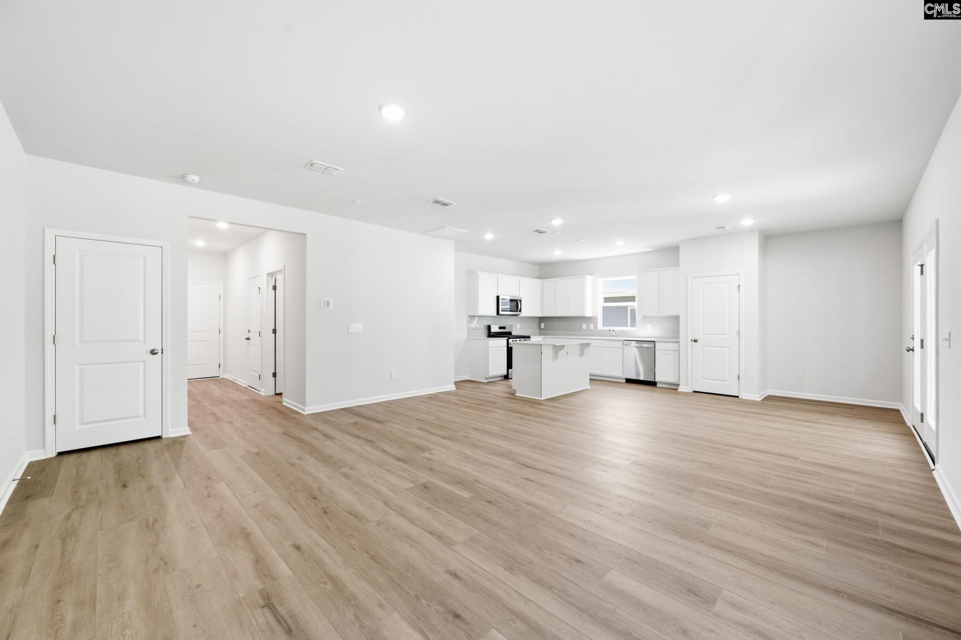 443 Edith Court Photo 24