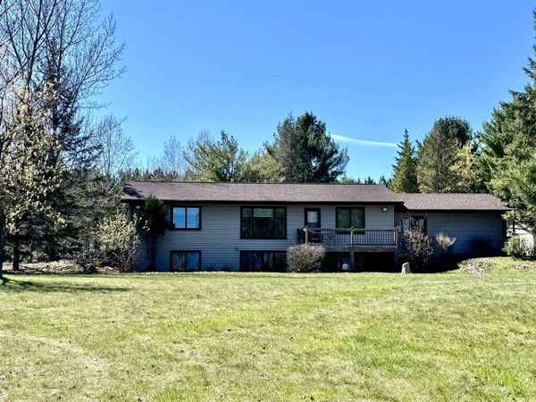 17096 Skyview Drive NW, Bemidji, MN 56601