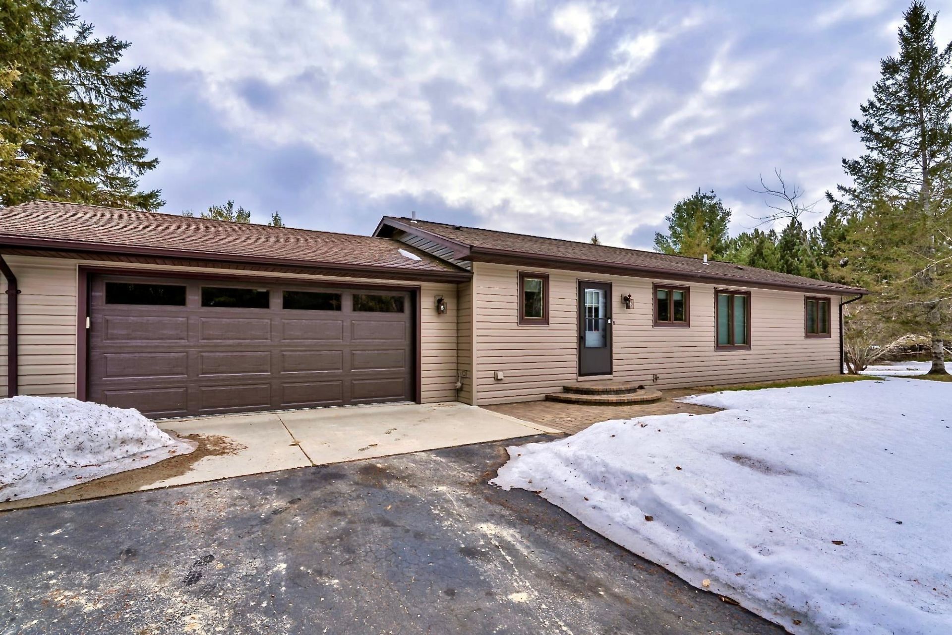 17096 Skyview Drive NW, Bemidji, MN 56601