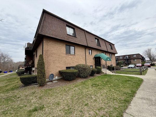 800 County Street, Unit 23, Taunton, MA 02780