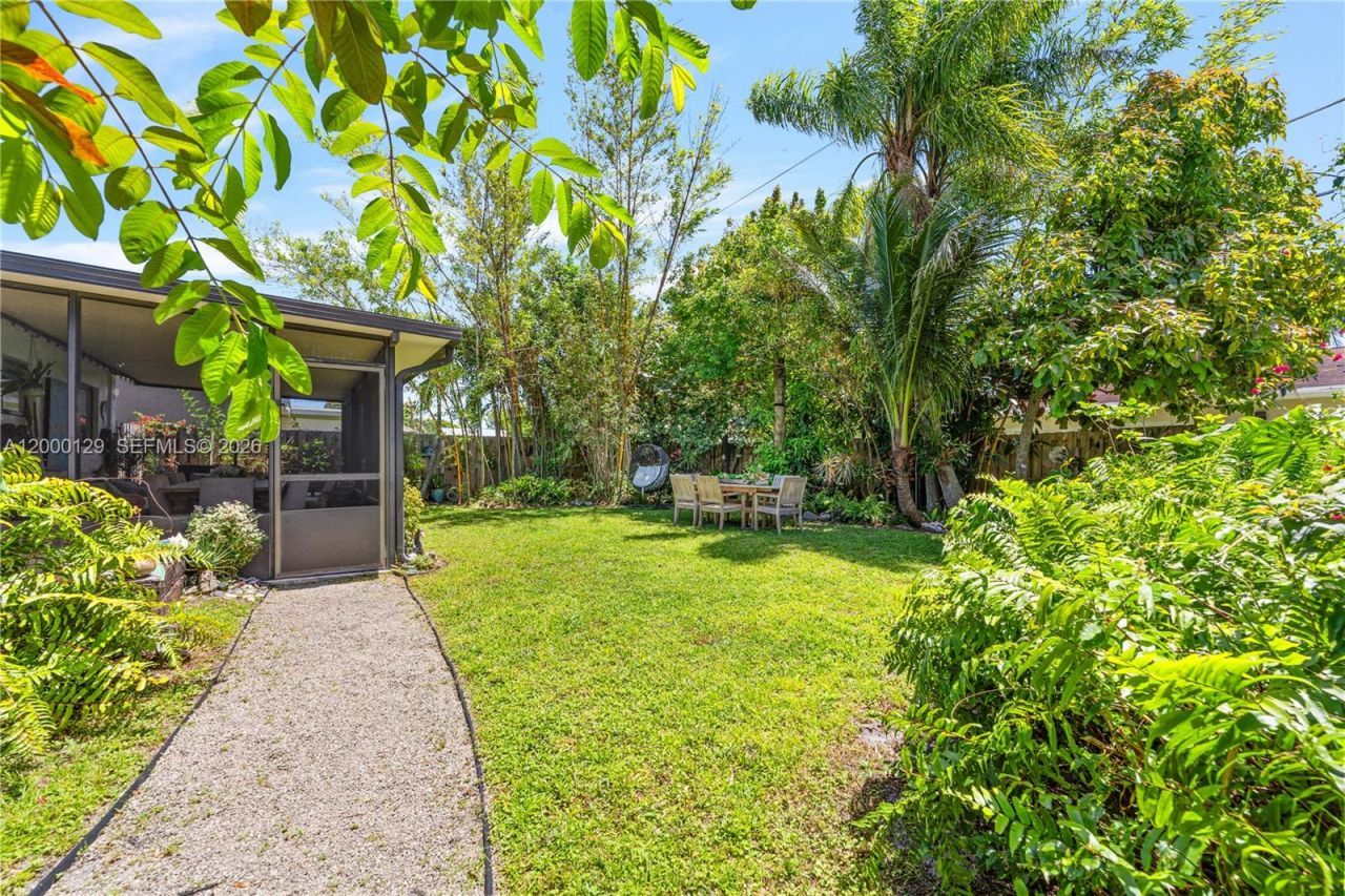 11740 NW 33rd St, Sunrise, FL 33323 Photo