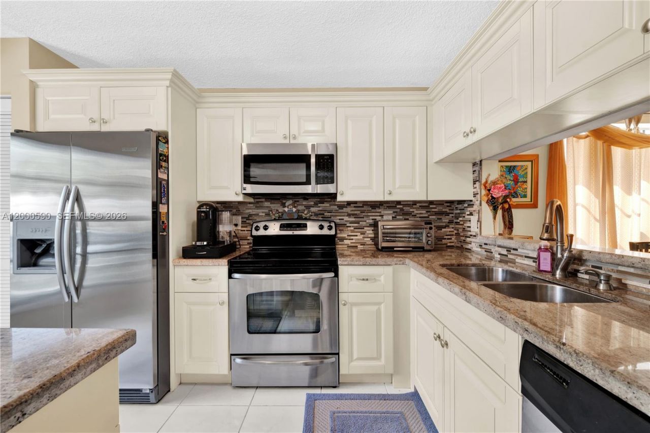 10840 NW 46th Dr, Coral Springs, FL 33076 Photo