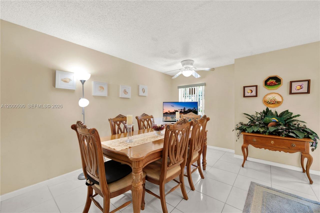 10840 NW 46th Dr, Coral Springs, FL 33076 Photo