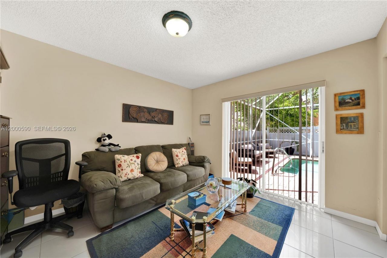 10840 NW 46th Dr, Coral Springs, FL 33076 Photo