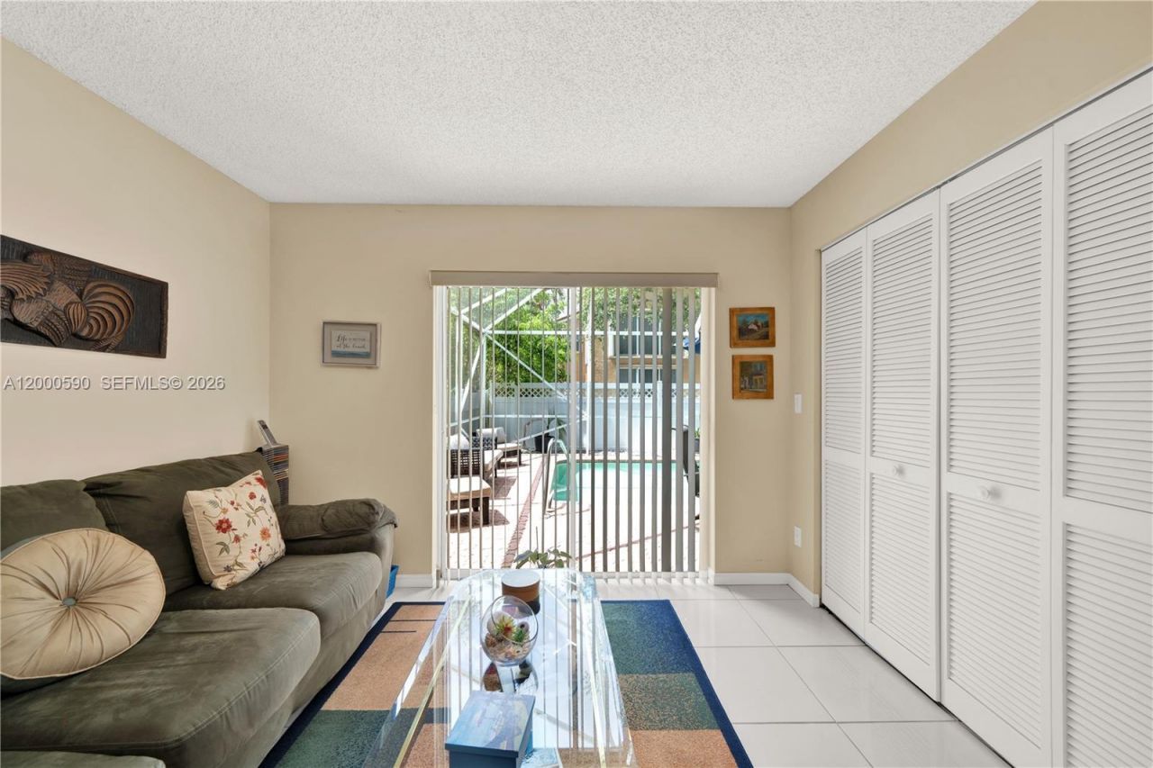 10840 NW 46th Dr, Coral Springs, FL 33076 Photo