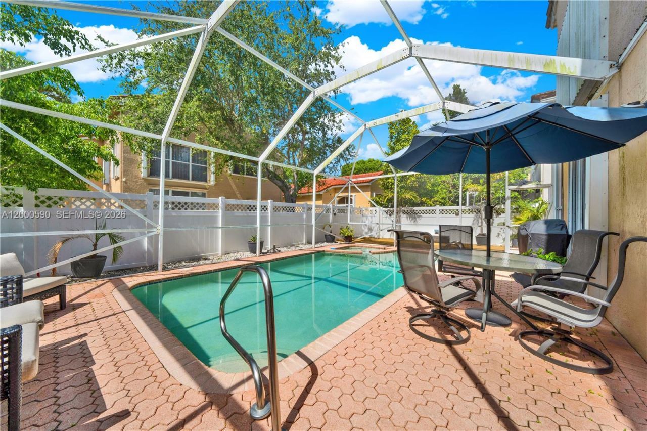 10840 NW 46th Dr, Coral Springs, FL 33076 Photo