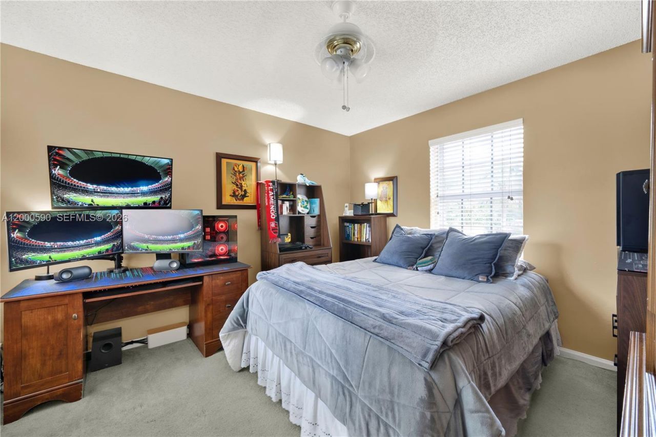 10840 NW 46th Dr, Coral Springs, FL 33076 Photo