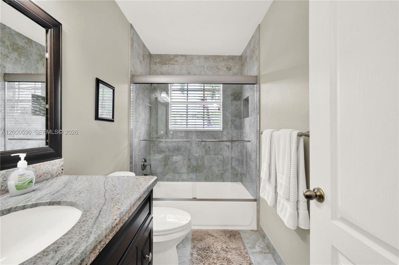 10840 NW 46th Dr, Coral Springs, FL 33076 Photo