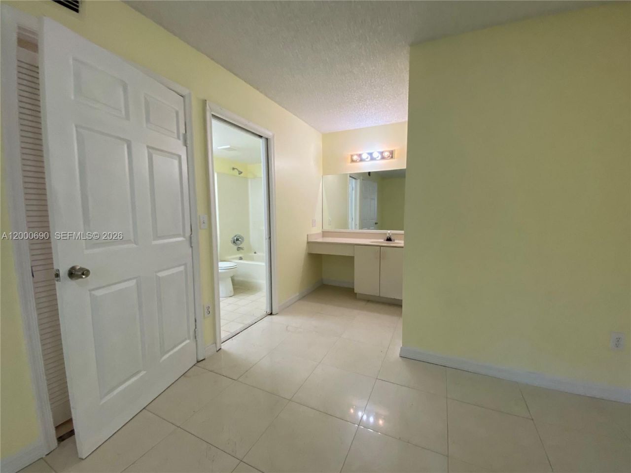 3670 N 56th Ave, Unit 705, Hollywood, FL 33021 Photo