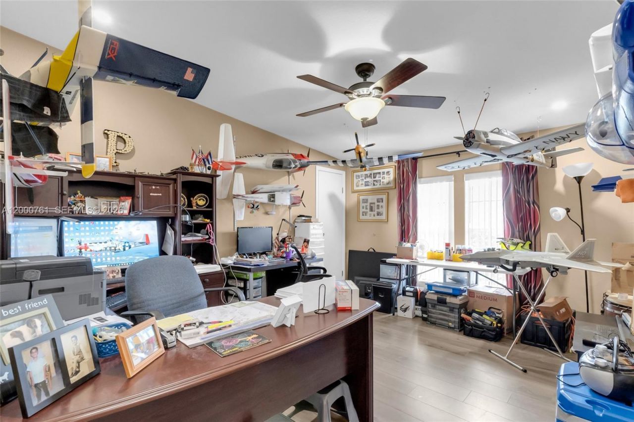 19800 SW 180th Ave, Unit 563, Miami, FL 33187 Photo