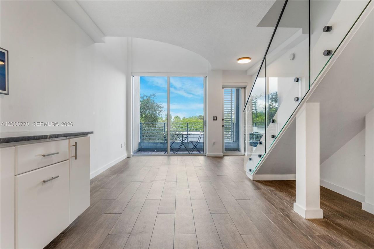 3339 Virginia St, Unit 339, Miami, FL 33133 Photo