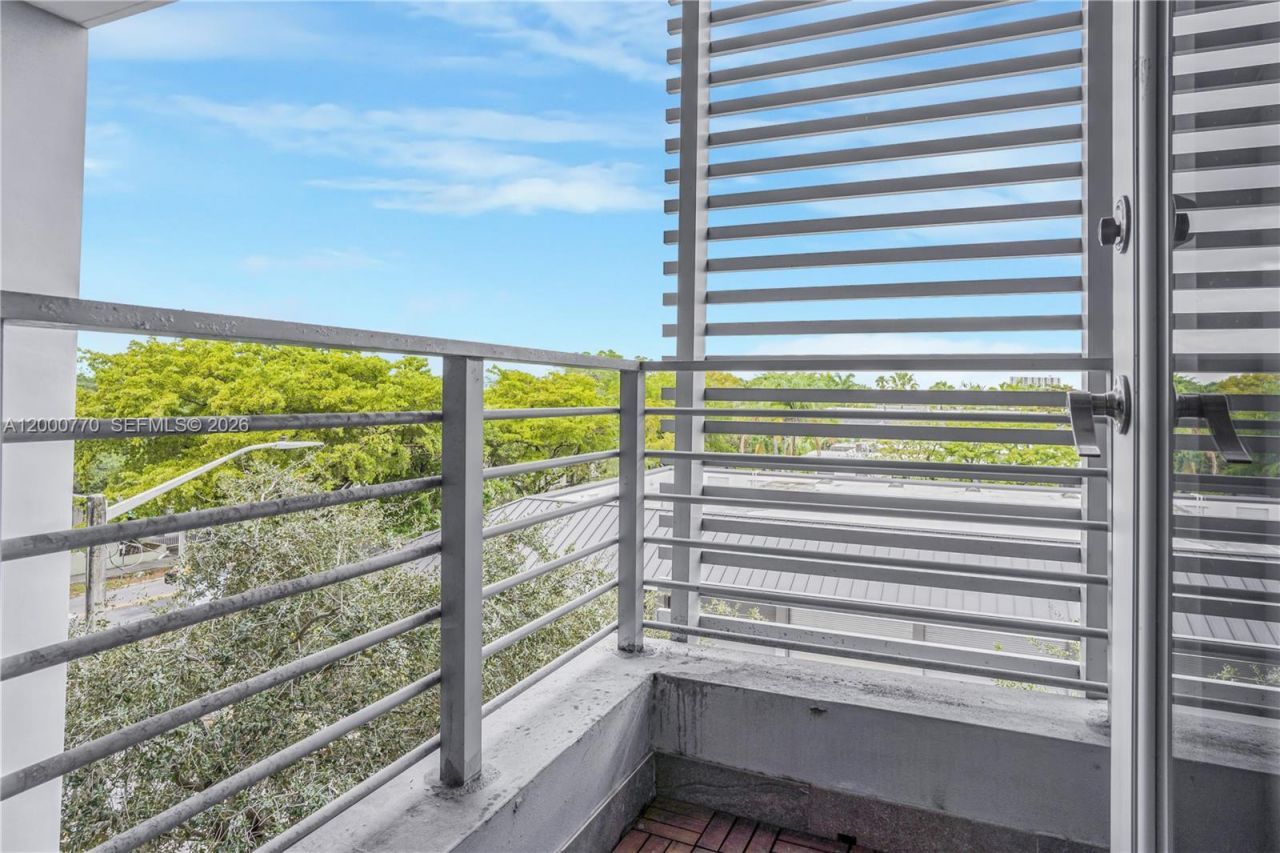 3339 Virginia St, Unit 339, Miami, FL 33133 Photo