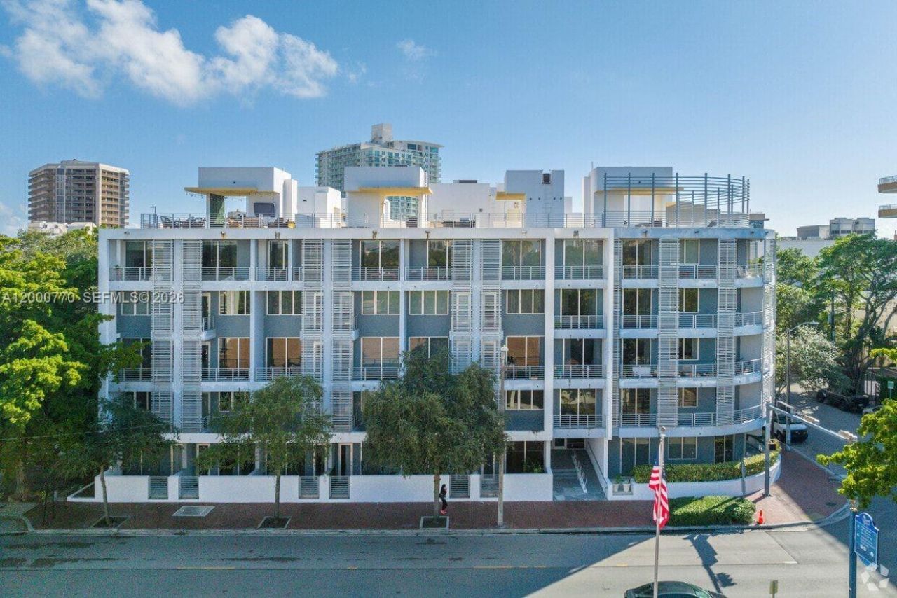 3339 Virginia St, Unit 339, Miami, FL 33133 Photo