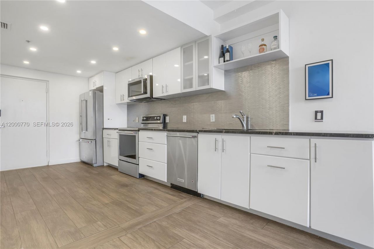 3339 Virginia St, Unit 339, Miami, FL 33133 Photo