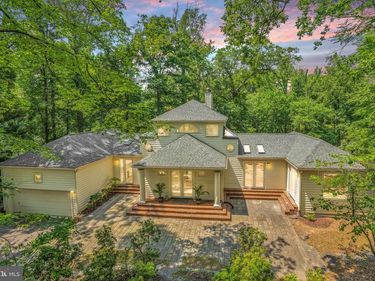 926 SAIGON ROAD, MCLEAN, VA 22102