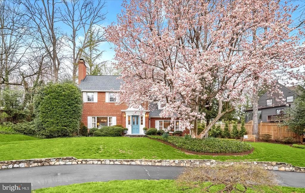 4449 38th Street N, Arlington, VA 22207 Main Photo