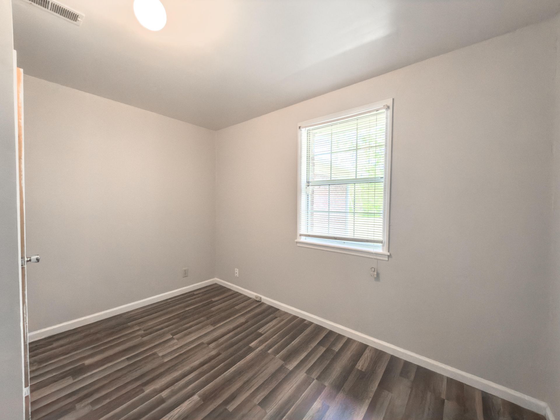 497 Jedburg Road Photo 13