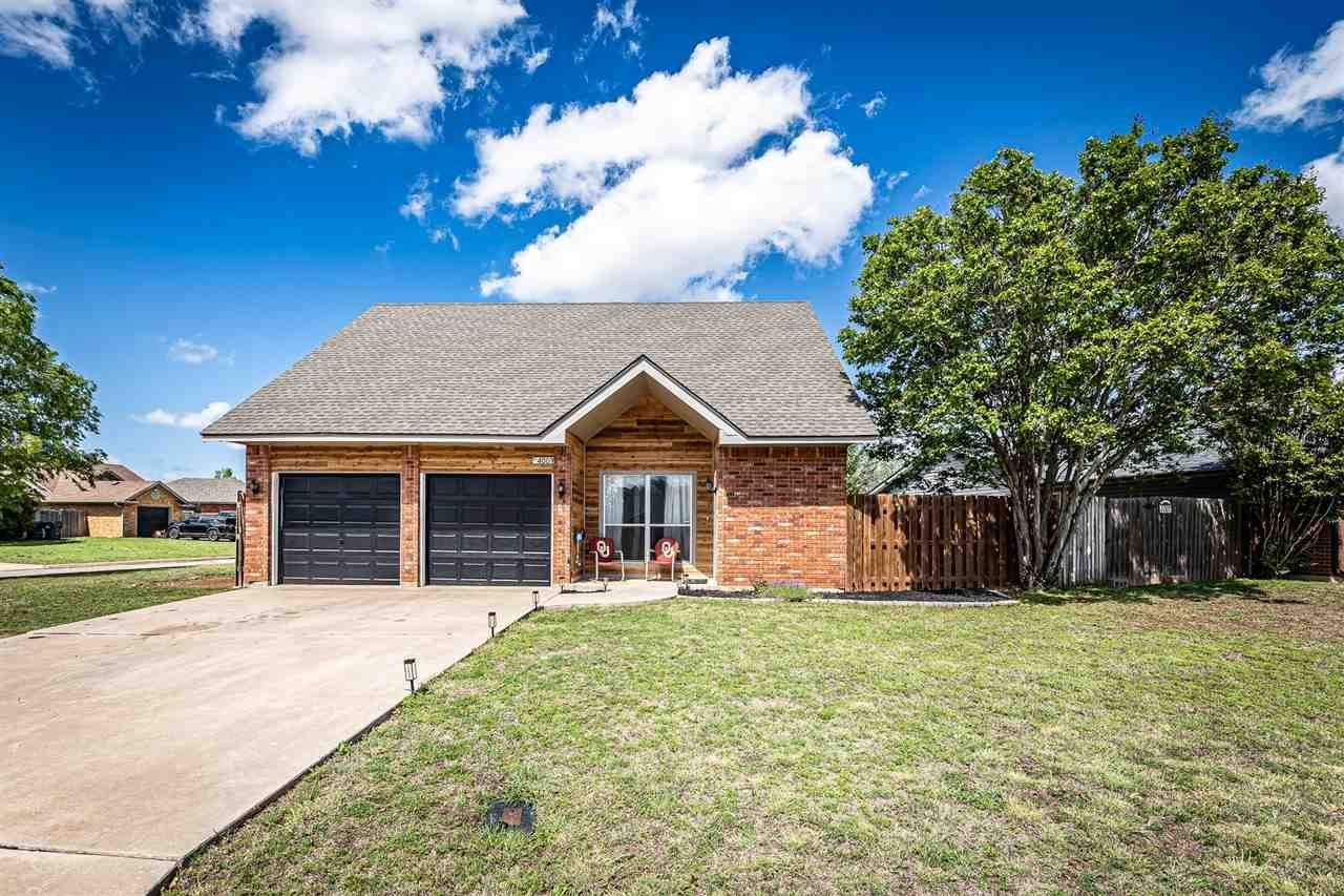 4009 SW Hickory Ln., Lawton, OK 73505 Main Photo