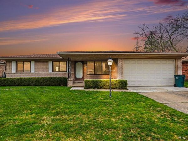 5698 Bingham Drive, Troy, MI 48085