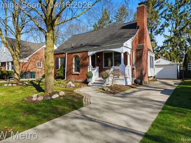 1936 Dorothea Road, Berkley, MI 48072