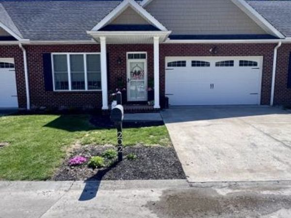 400 Conner Drive, Unit 202, Charleston, WV 25302