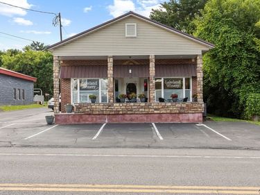 877 State Fair Boulevard, Syracuse, NY 13209