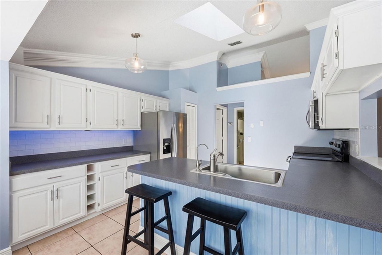 4609 Tiffany Woods Circle, Oviedo, FL 32765 Photo