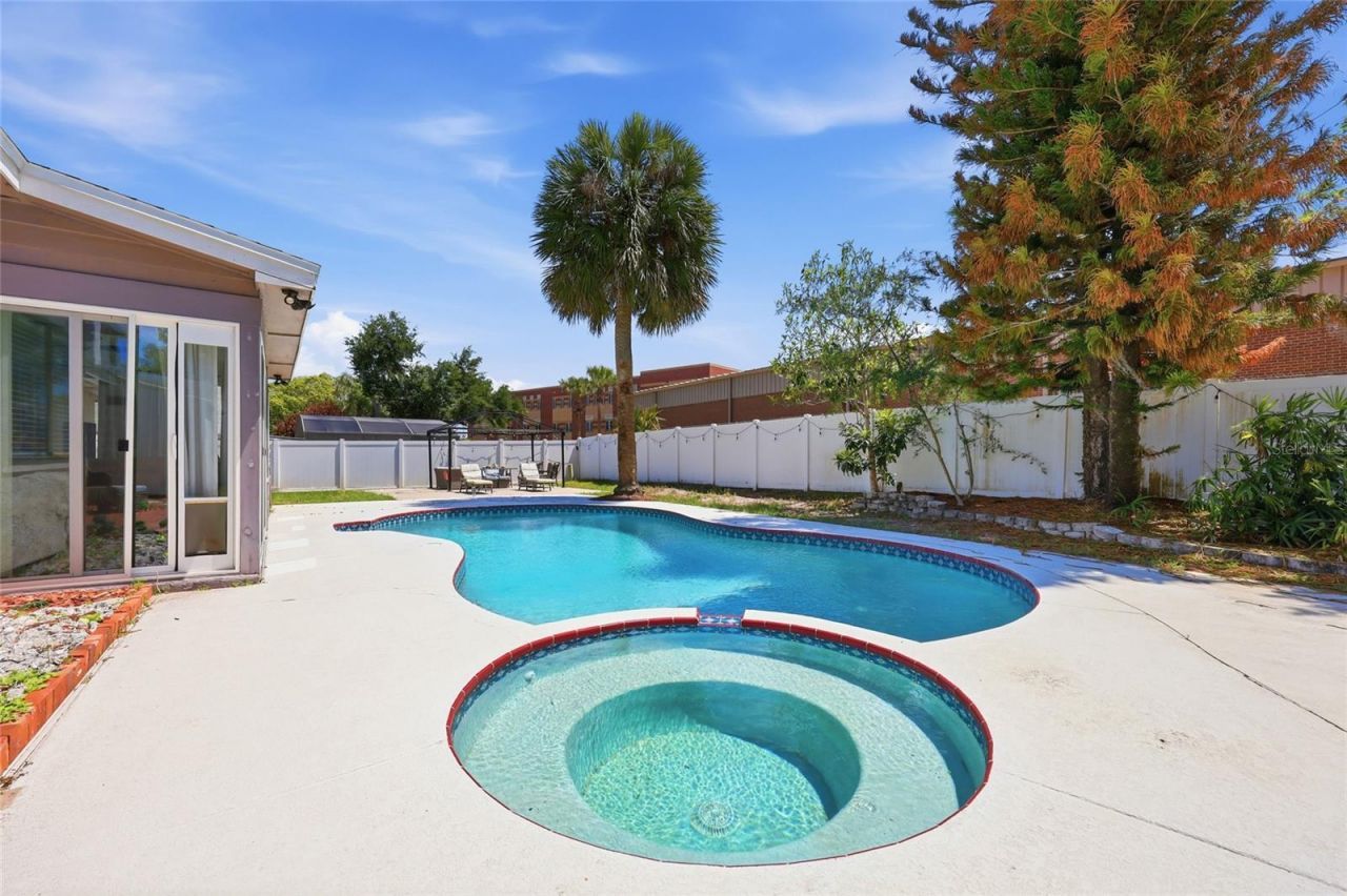 4609 Tiffany Woods Circle, Oviedo, FL 32765 Photo