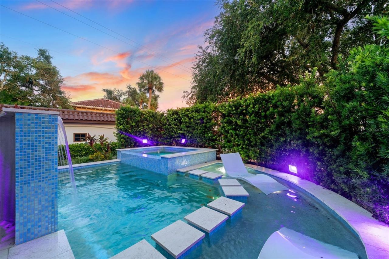 4555 W Swann Avenue, Tampa, FL 33609 Photo