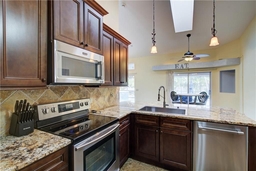 1929 SW 54th Ln, Cape Coral, FL 33914 Photo